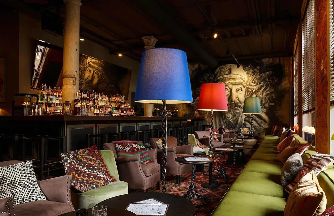 25Hours Hotel Altes Hafenamt-1